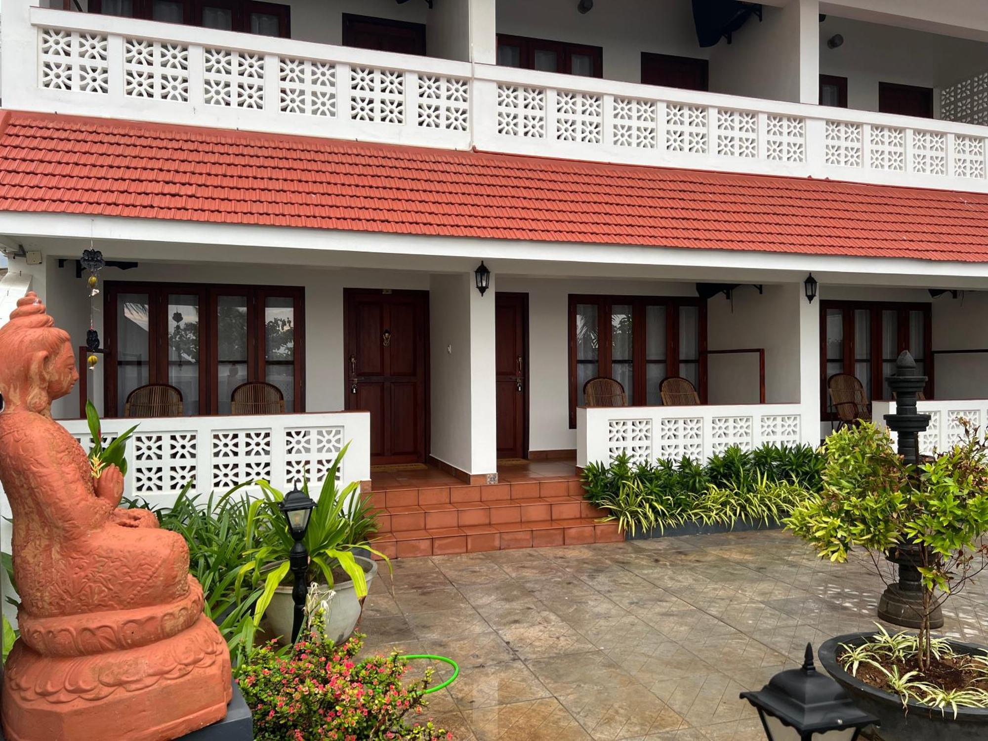 Buddha Beach Hotel Kovalam Dış mekan fotoğraf